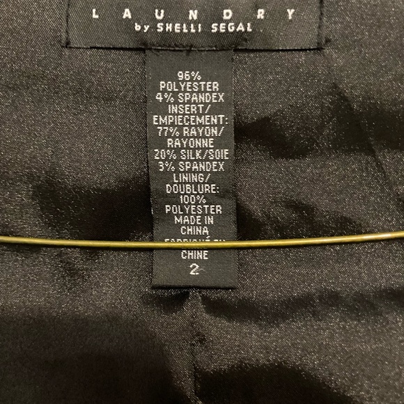 Black Velvet Empire Waist Keyhole Back Dress, Laundry by Shelli Segal - Picture 7 of 7